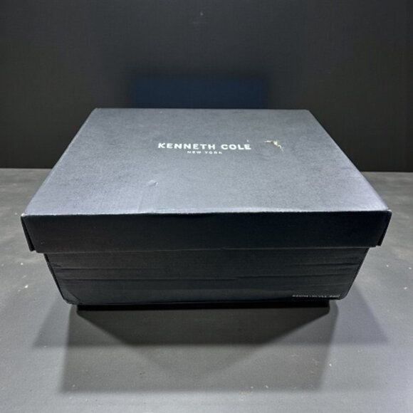 Kenneth Cole Ravenn Black Faux Leather Studded Sandal - Size 9 Med - Picture 12 of 14